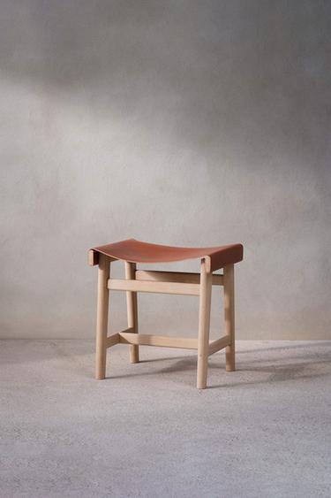 STOOL 01 - Light beige by Zara