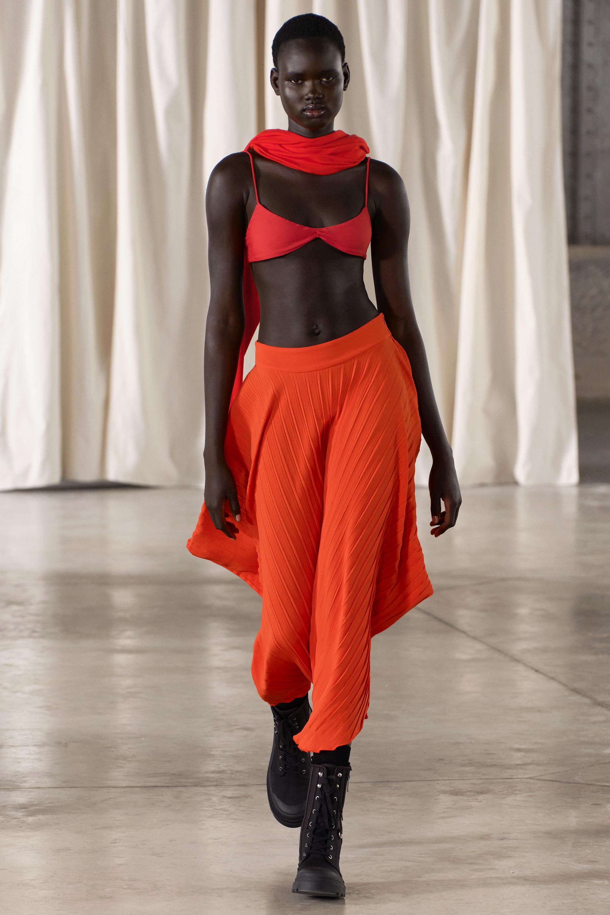 PLEATED ASYMMETRICAL SKIRT - Red / Orange | ZARA United 