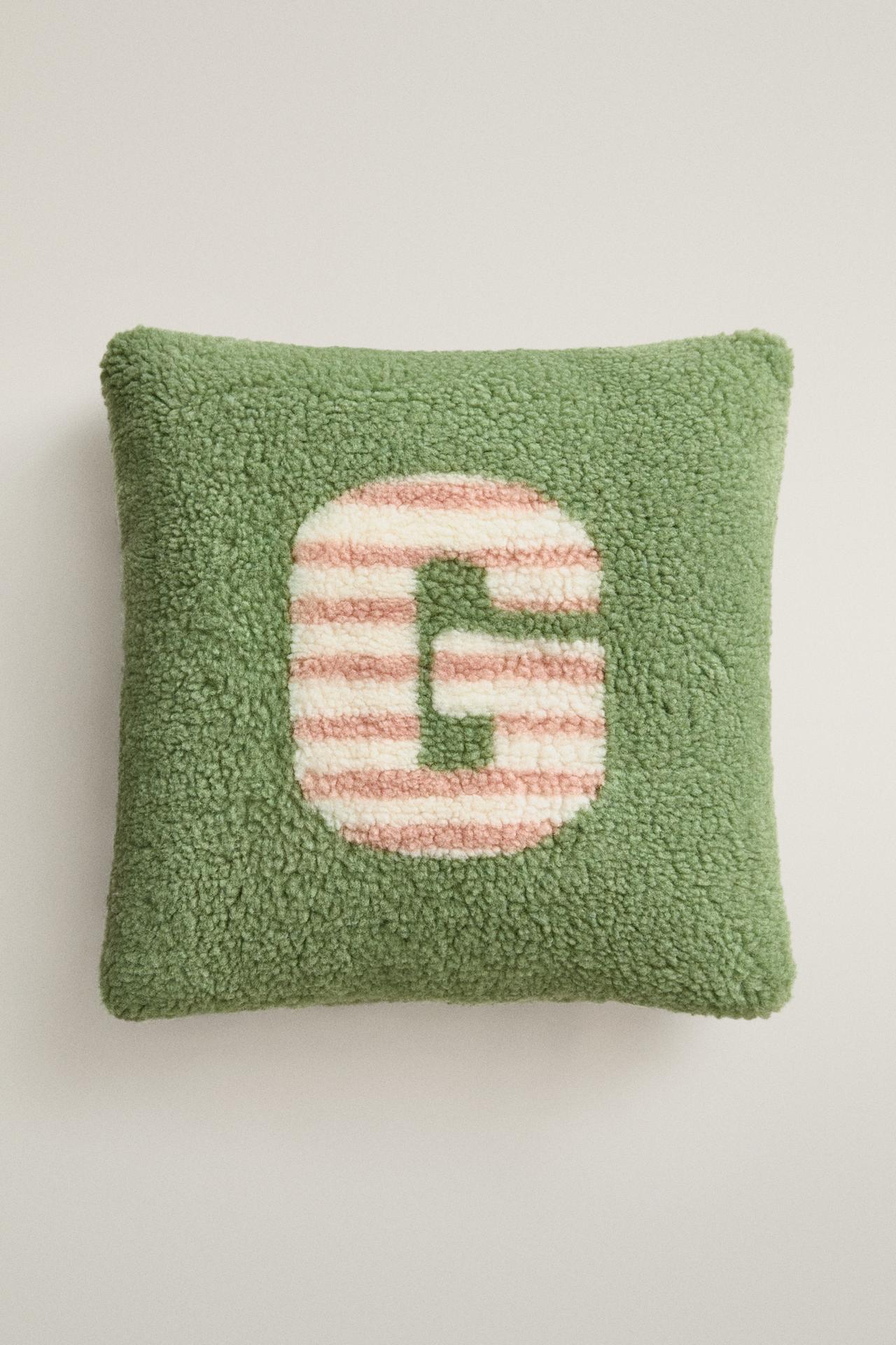 CHILDREN'S FAUX SHEARLING CUSHION WITH G