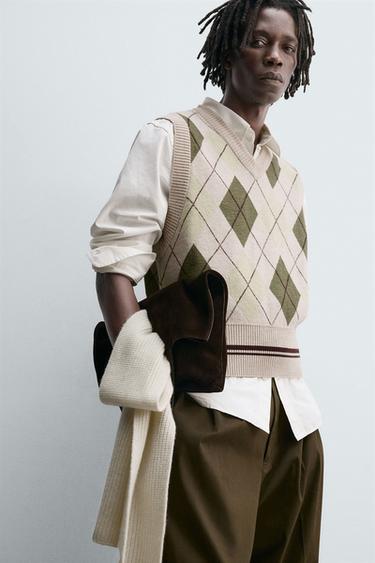 GILET EN MAILLE À LOSANGES - Beige de Zara - Image 6