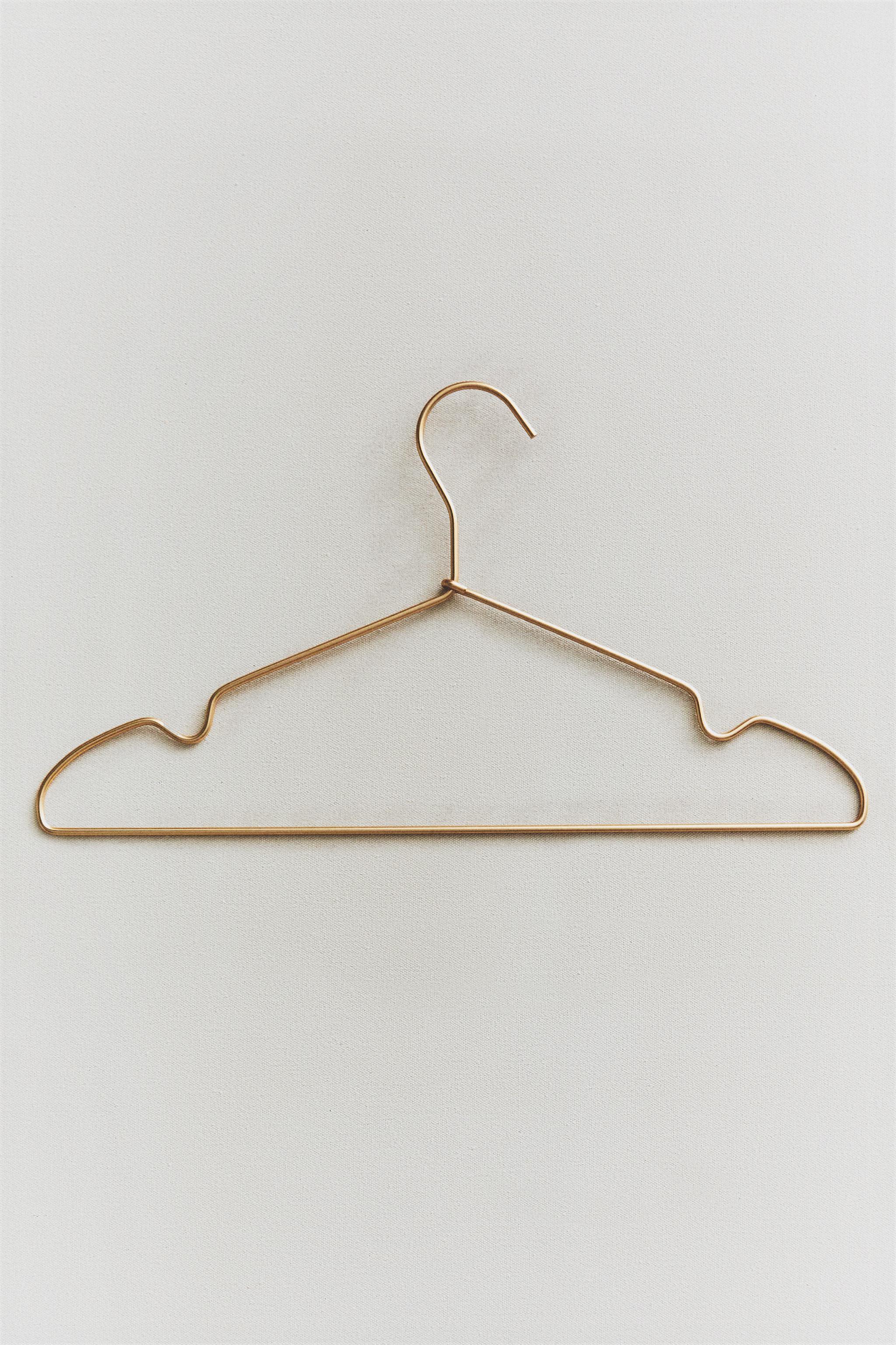 METAL HANGER (SET OF 5) - Gold | ZARA United States