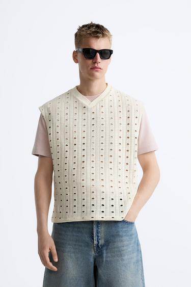 DISTRESSED JACQUARD T-SHIRT - Ecru by Zara