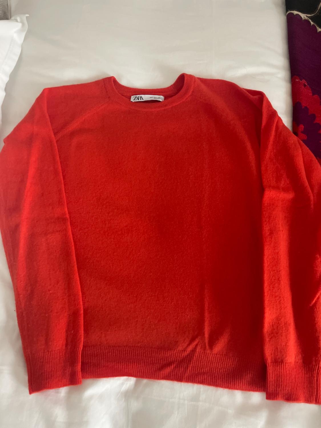 EXTRA SOFT WOOL SWEATER