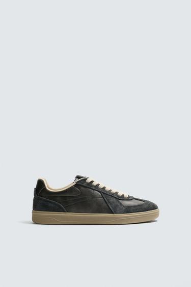 ZAPATILLA ESTILO RETRO - Negro de Zara - Imagen 0