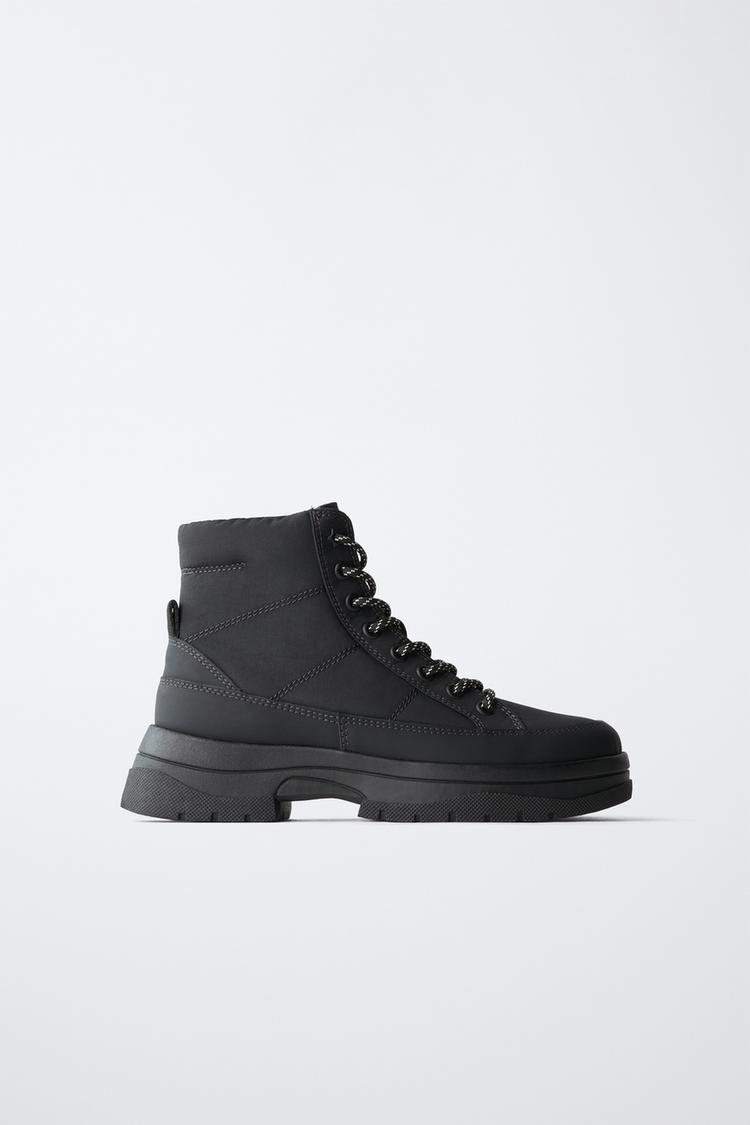 Botin deportivo acolchado