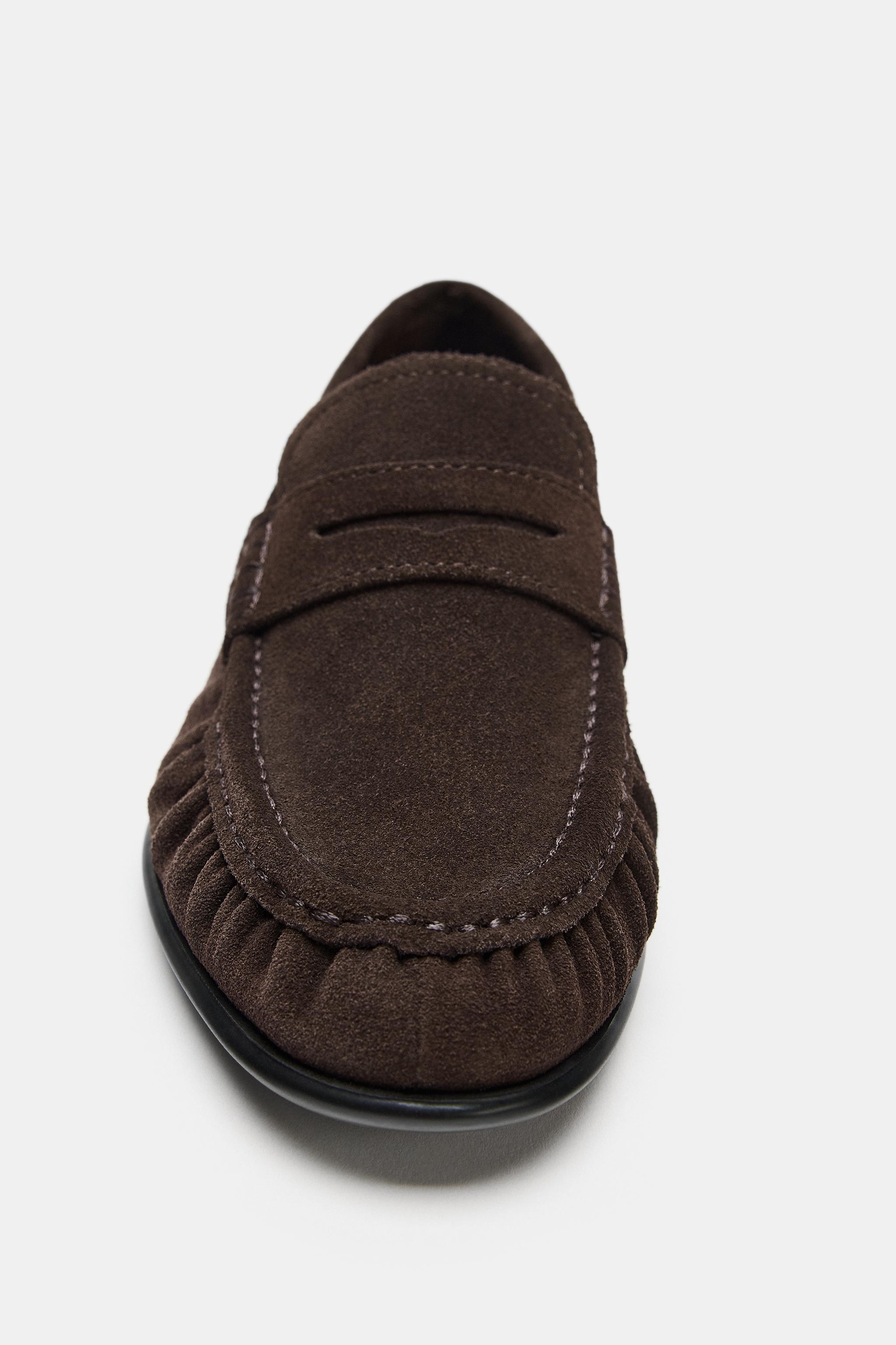 GATHERED SUEDE LOAFERS