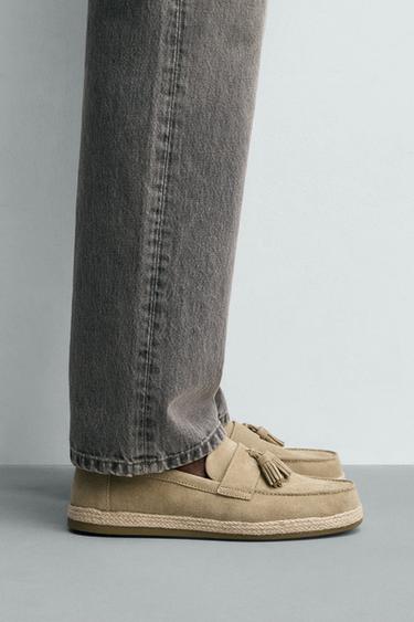 Mocasines casuales de cuero con borlas