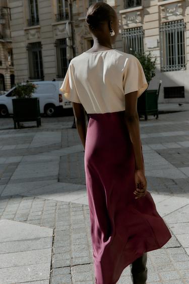 ROBE MIDI SATINÉE AVEC DENTELLE COMBINÉE - Bordeaux de Zara - Image 2