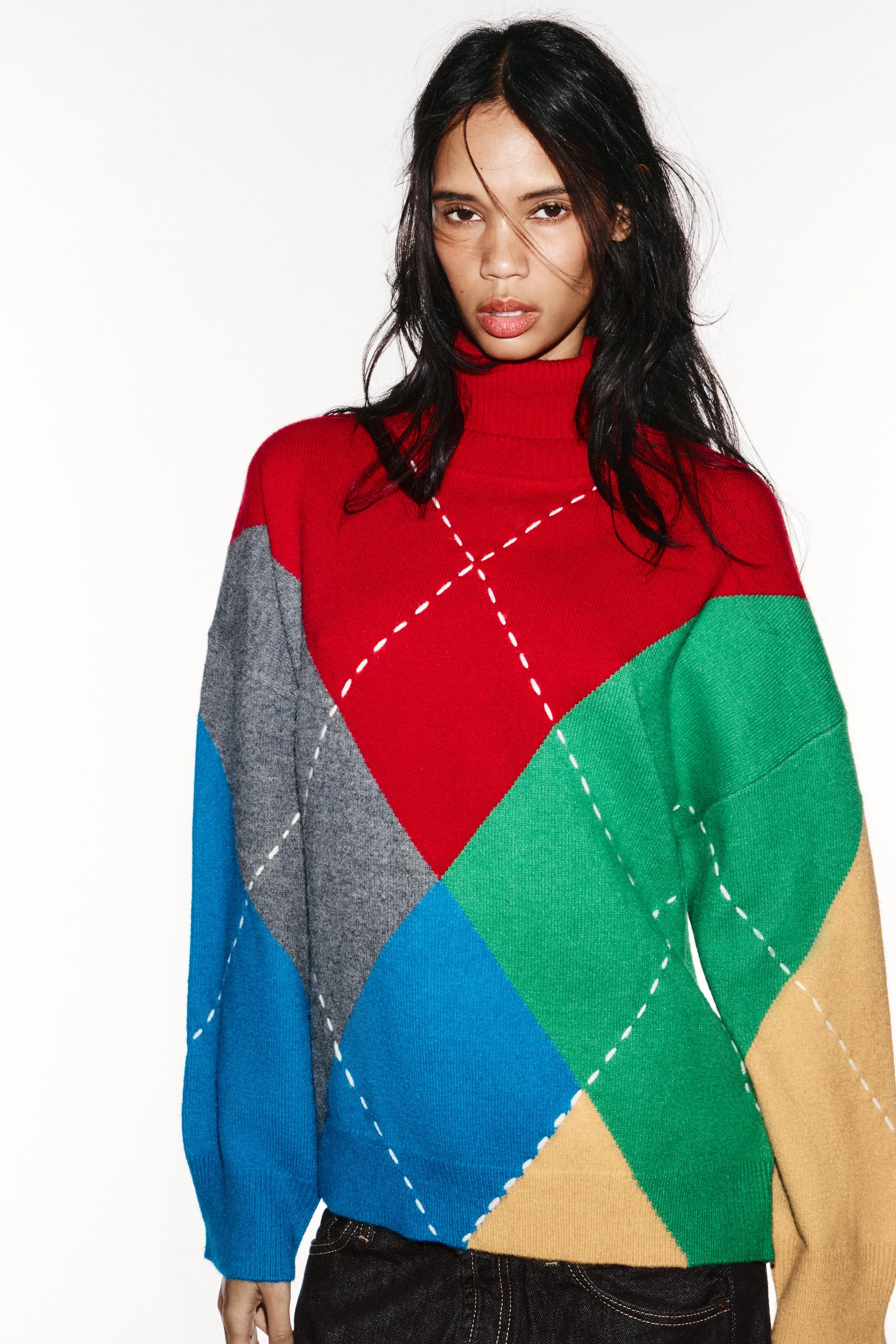 OVERSIZED ARGYLE KNIT SWEATER
