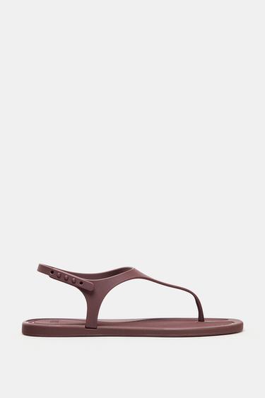 SANDALIA EFECTO ENGOMADO - Rojo Burgundy de Zara