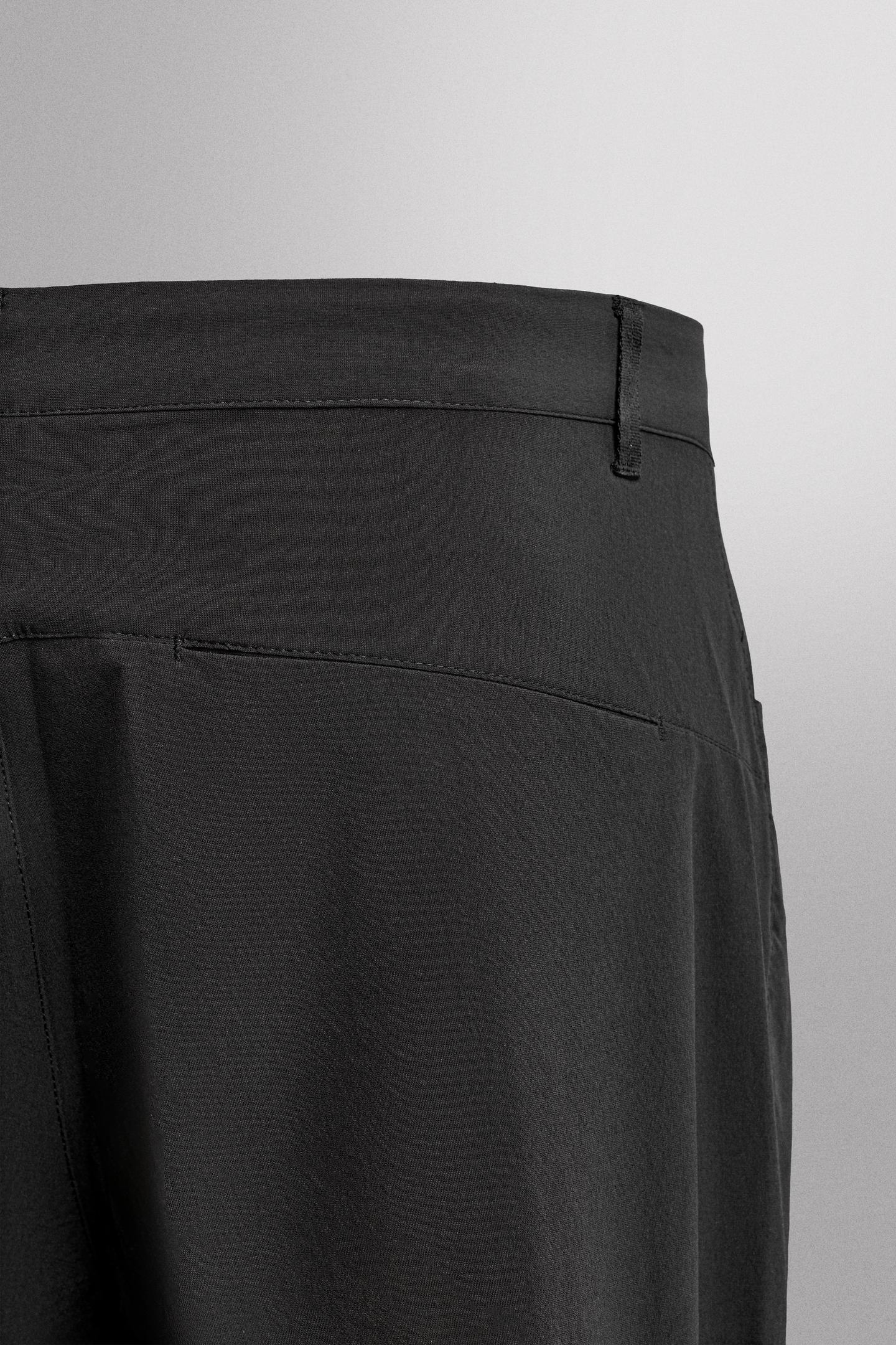 Мужские брюки Zara Technical Pocket, цвет: Чёрный — фото 10