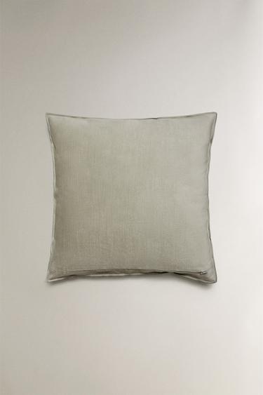 VELVET CUSHION COVER - Green by Zara - Image 2