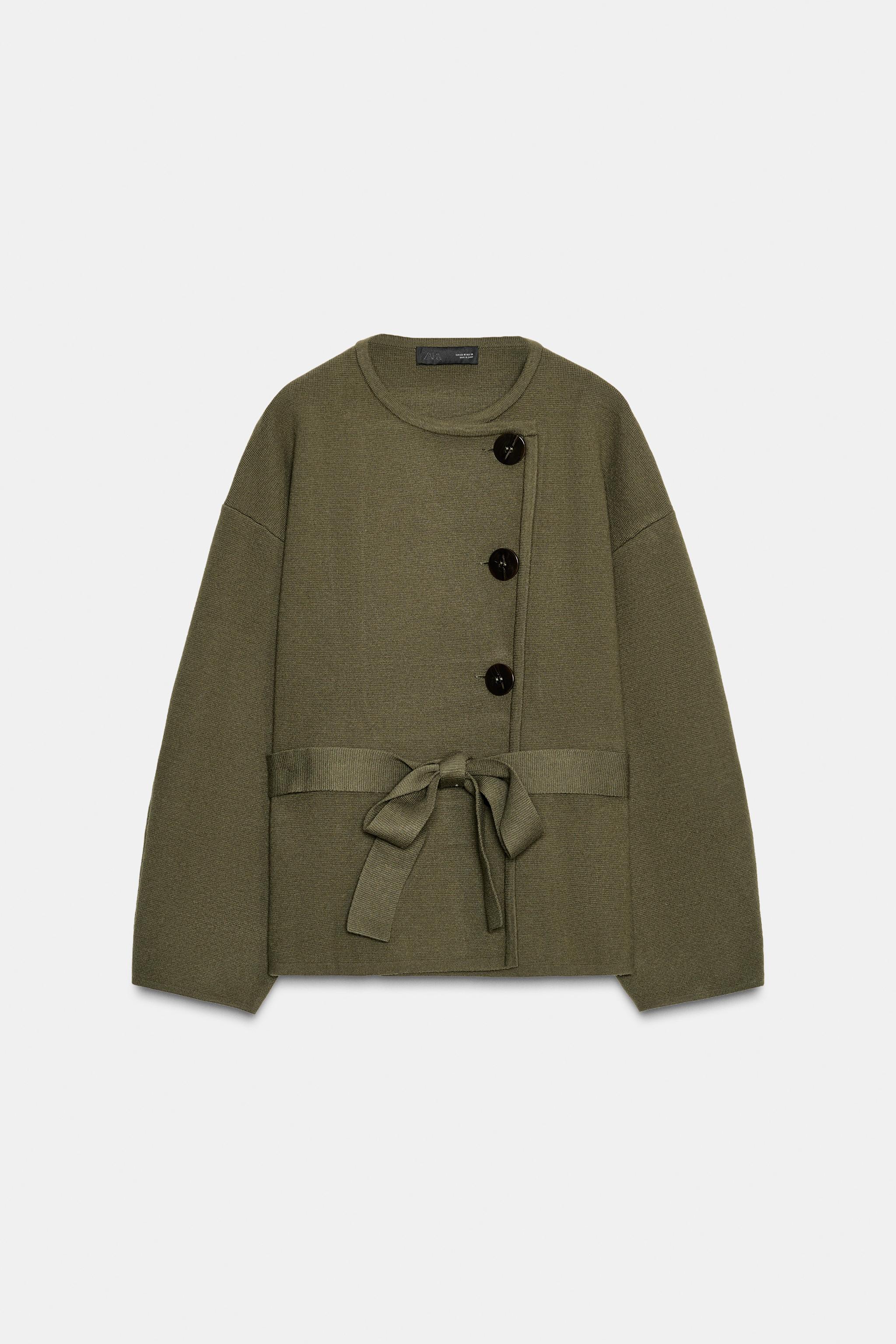 BELTED SHORT KNIT COAT