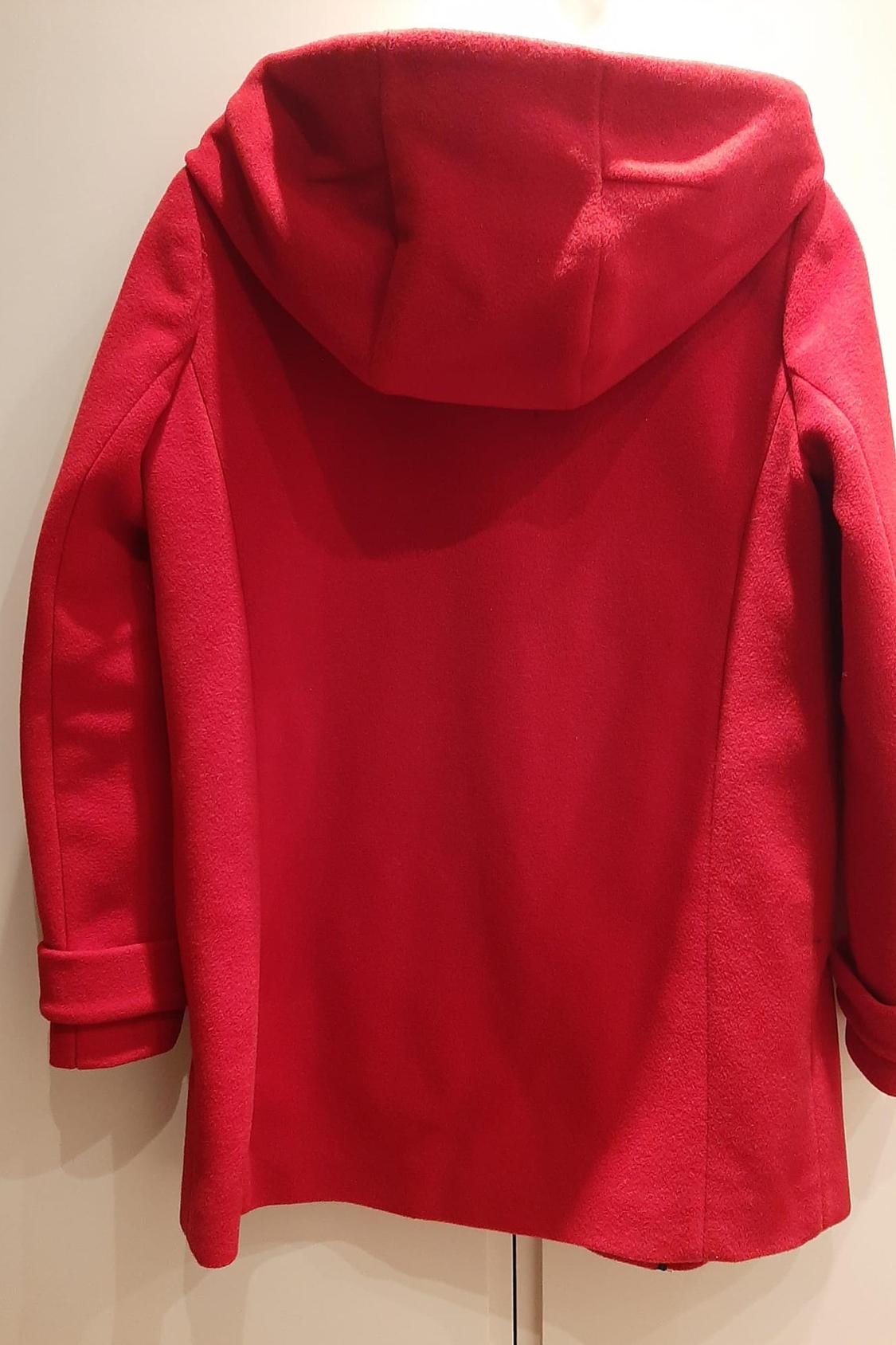 ABRIGO ROJO DE PAÑO Y NEOPRENO CON CAPUCHA - Image 2