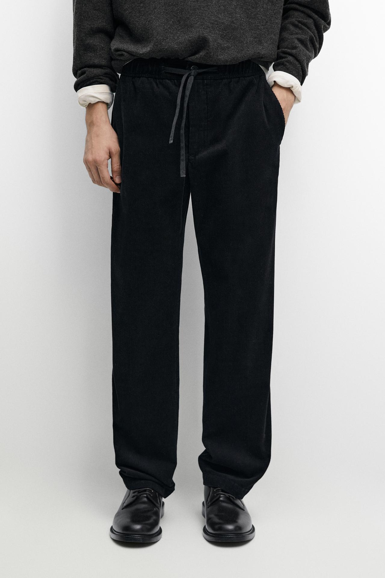 Corduroy jogger fit pants — Black