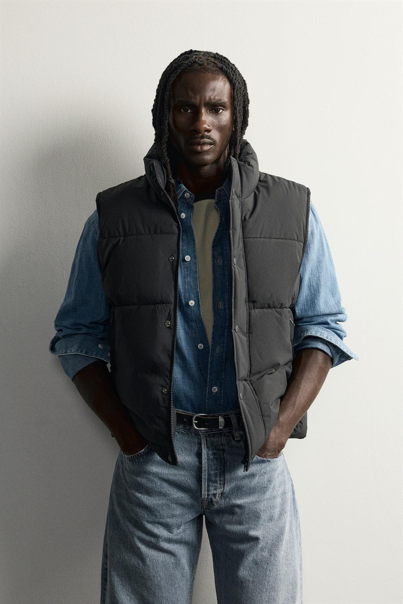 QUILTED TECHNICAL VEST — Black