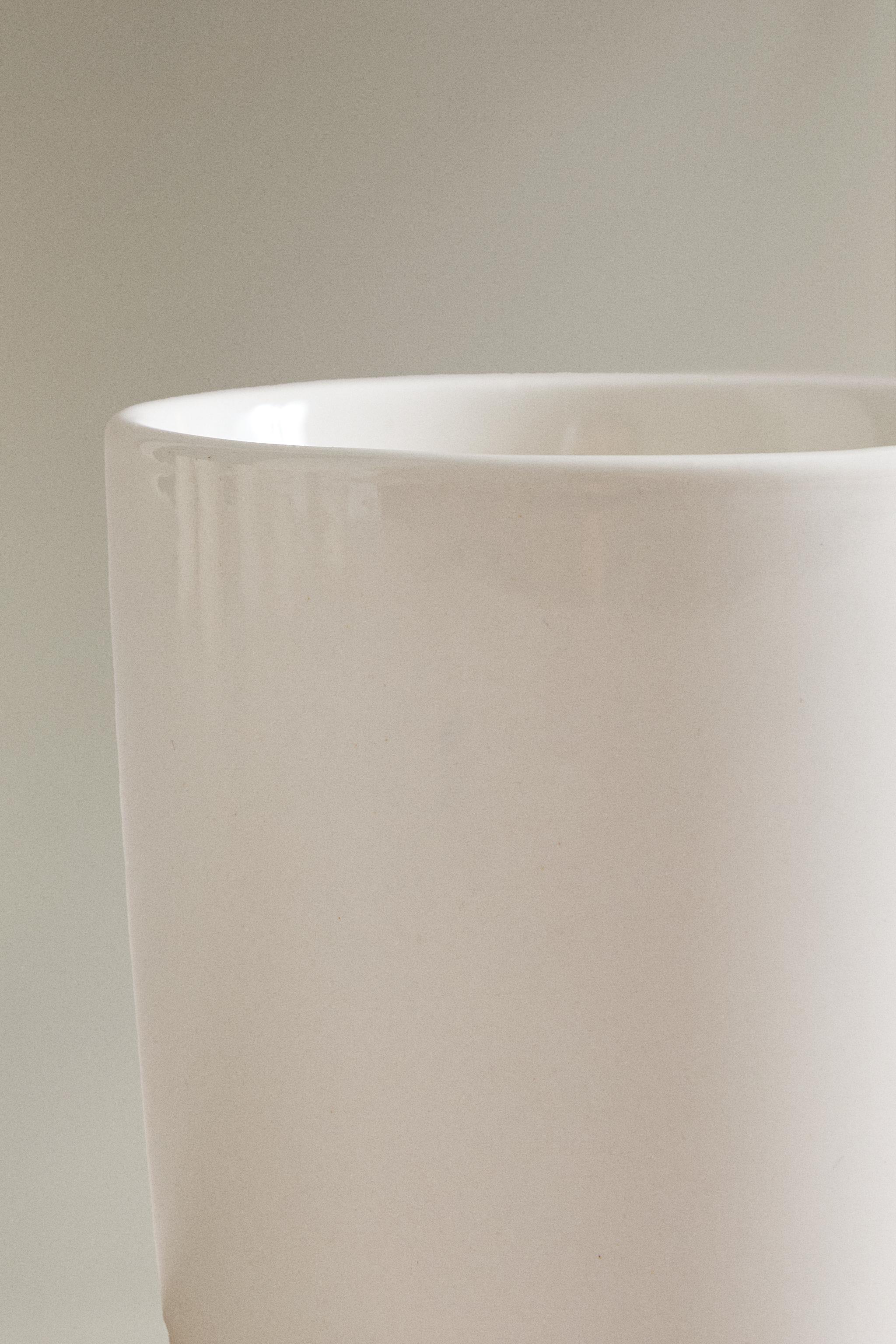 STONEWARE MUG