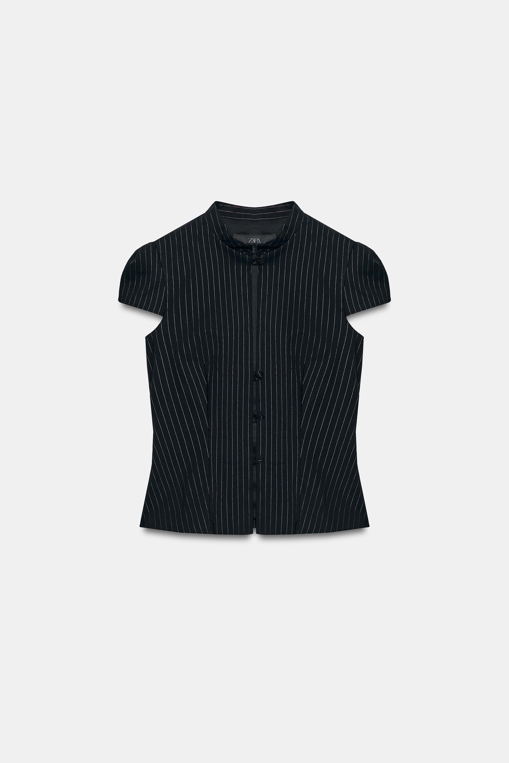 STRIPED SHORT SLEEVE BUTTON TOP