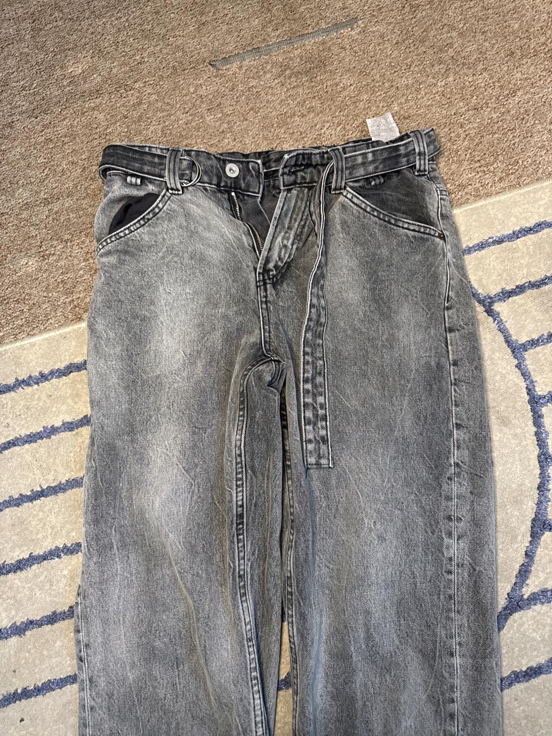SLIM TAPERED FIT JEANS - Image 5