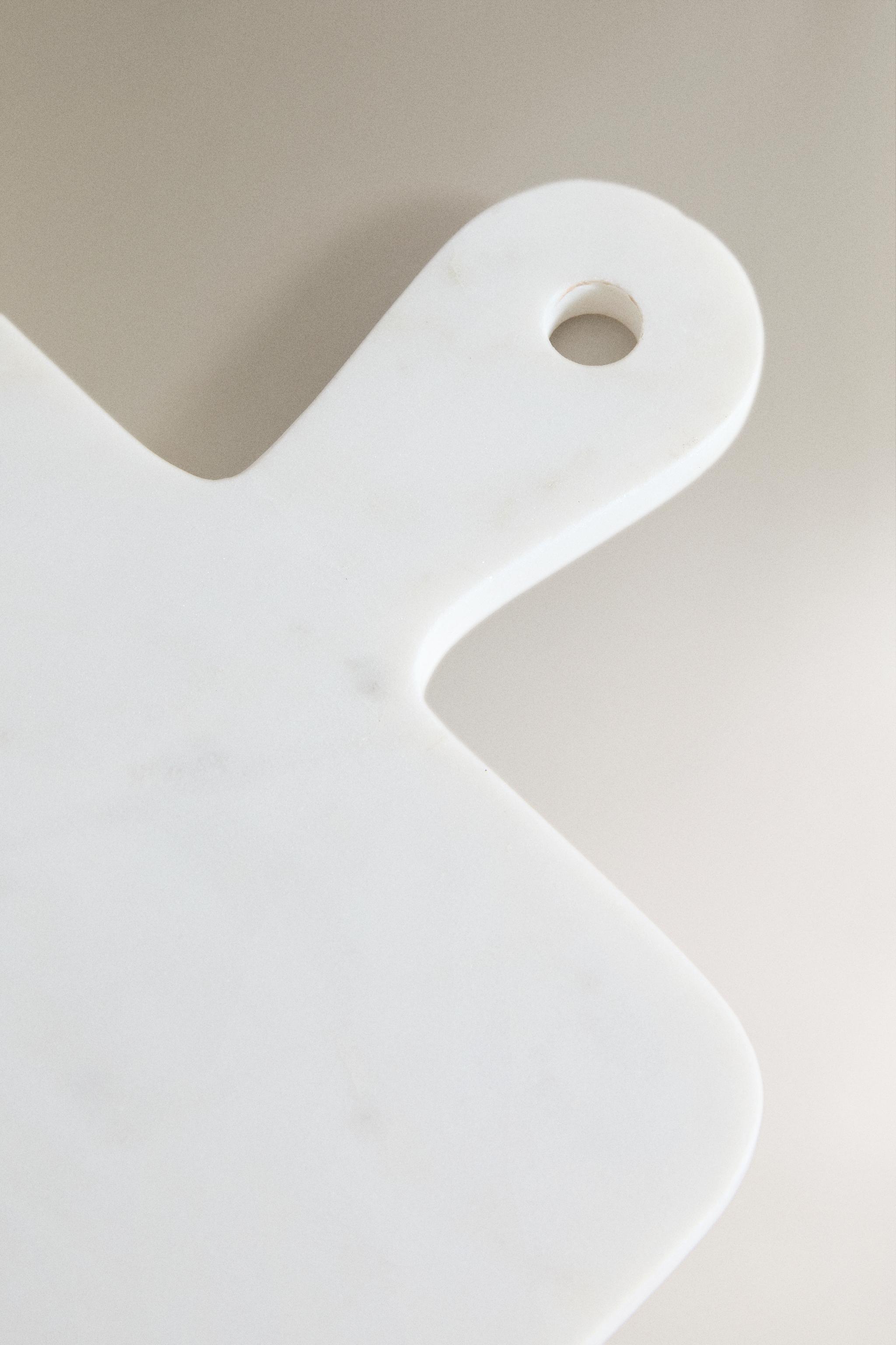 MARBLE CUTTING BOARD