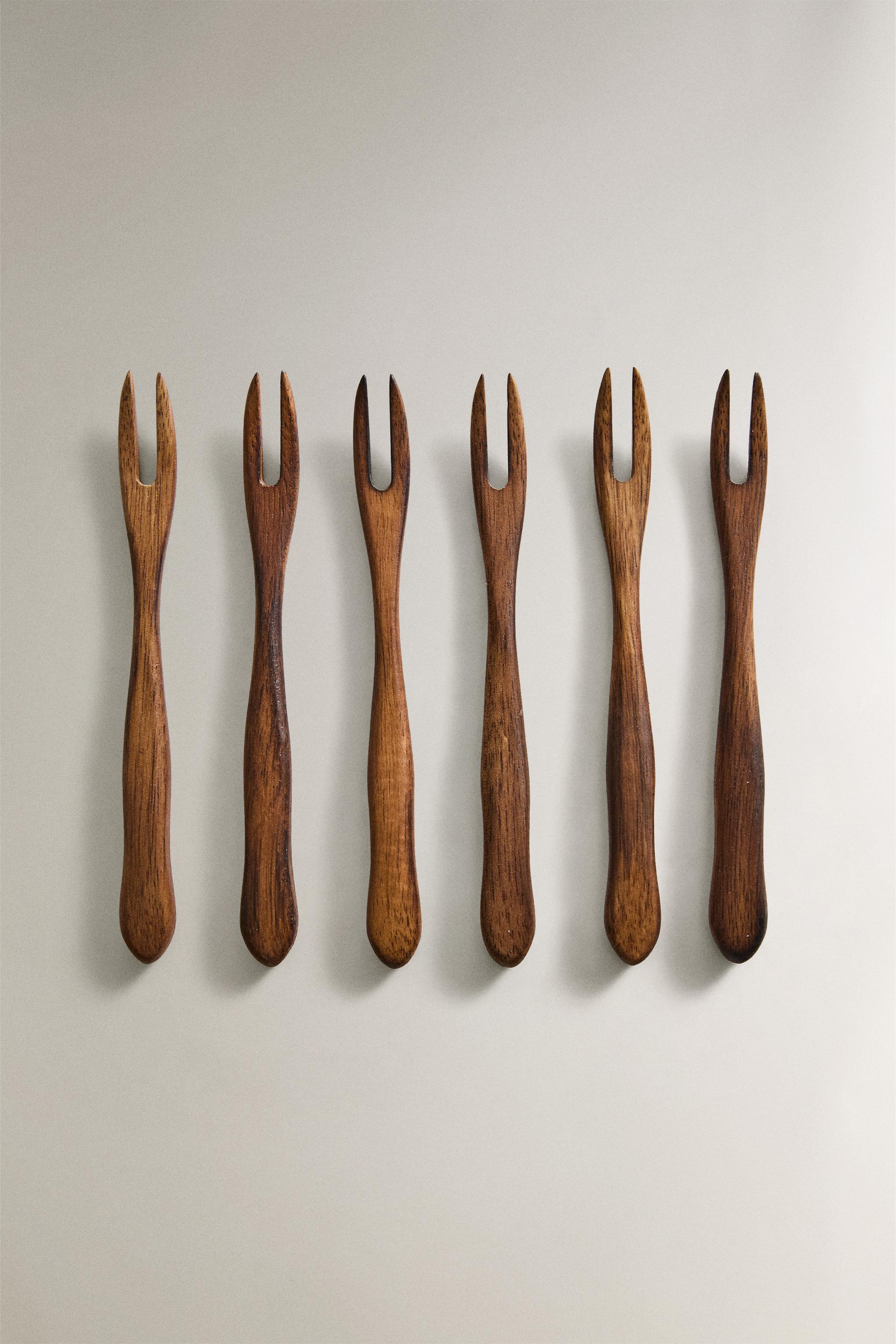 SET OF WOODEN APERITIF FORKS (SET OF 6) - Brown | ZARA United Kingdom