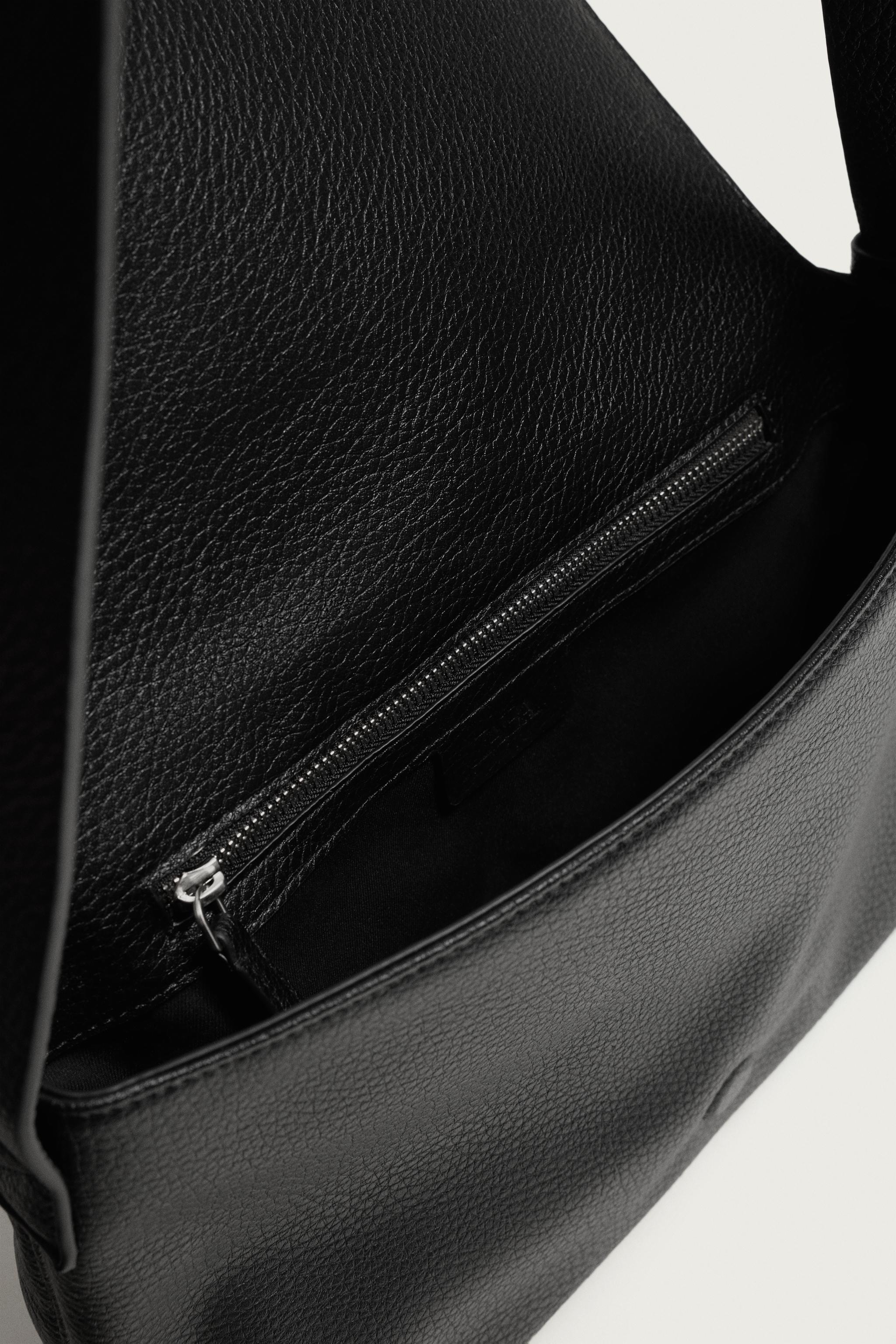 FLAP CROSSBODY BAG