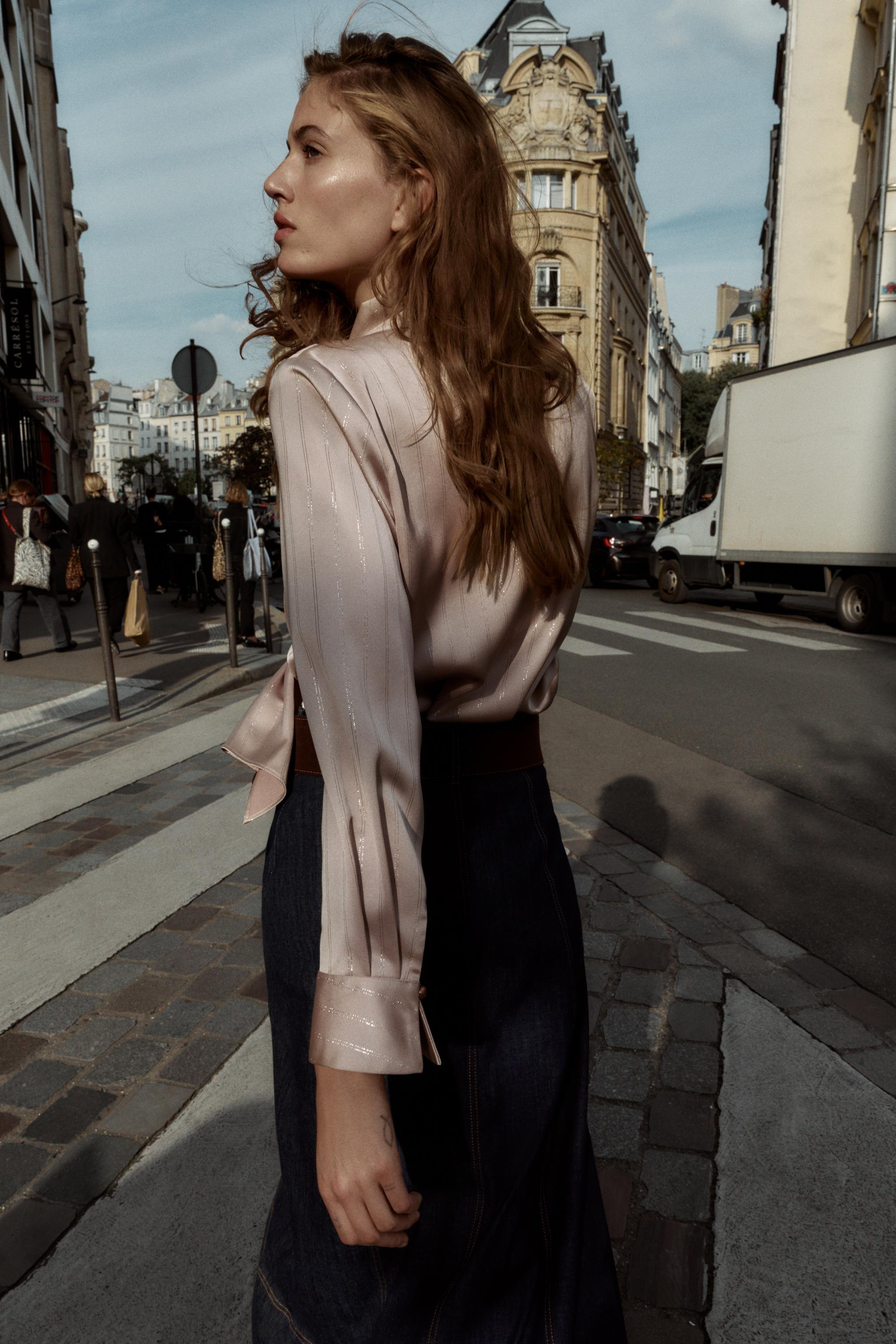 METALLIC THREAD APPLIQUÉ BLOUSE