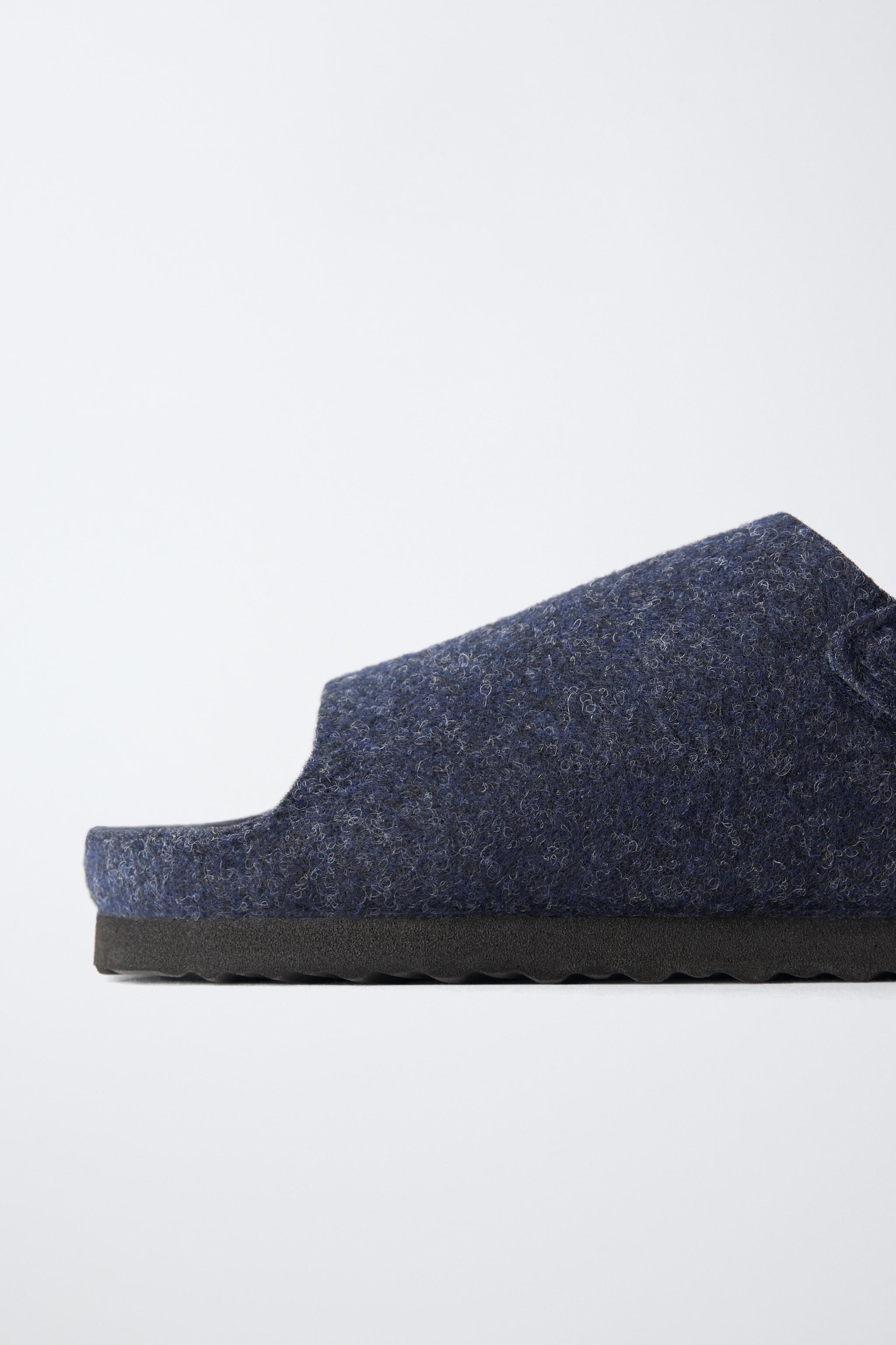 FELT CLOGS