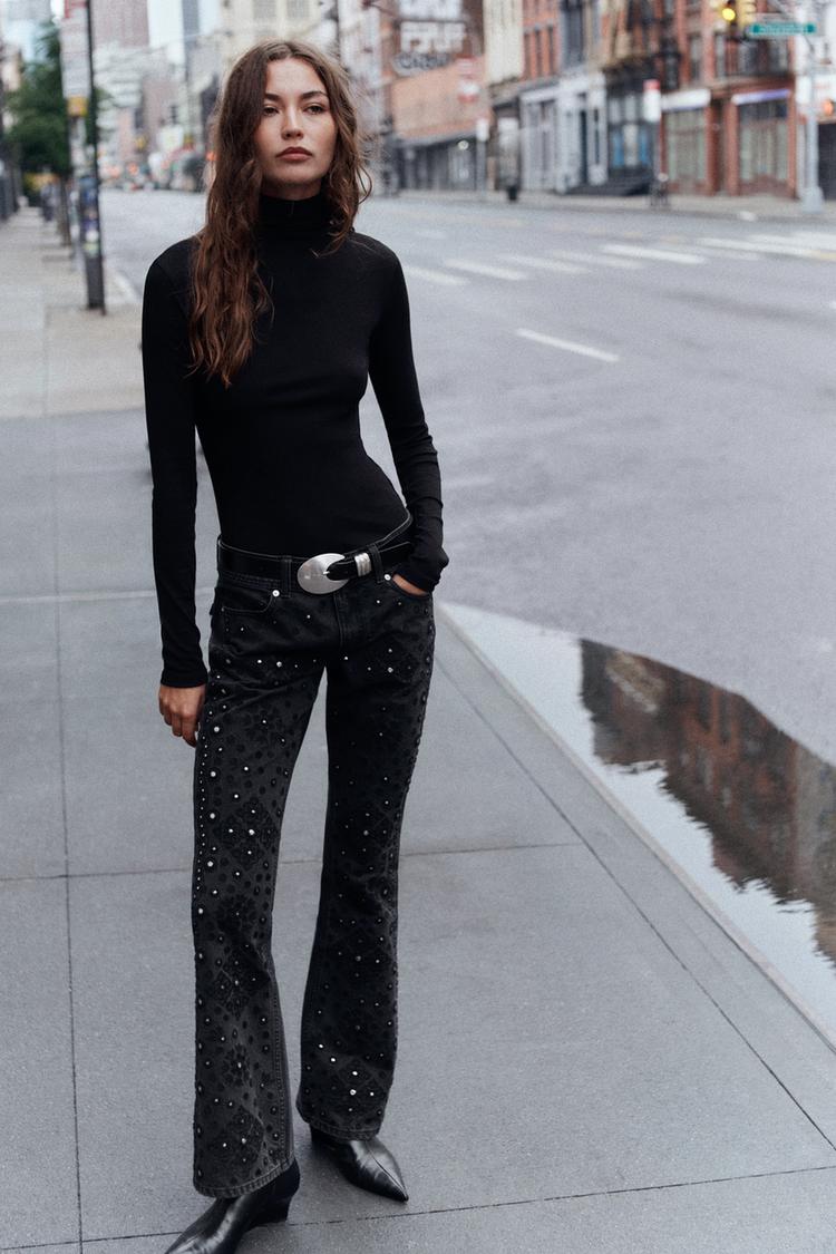 TURTLENECK T-SHIRT