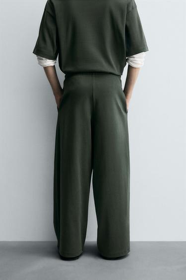 PANTALON DE JOGGING COUPE LARGE À PLIS - Vert moyen de Zara - Image 2