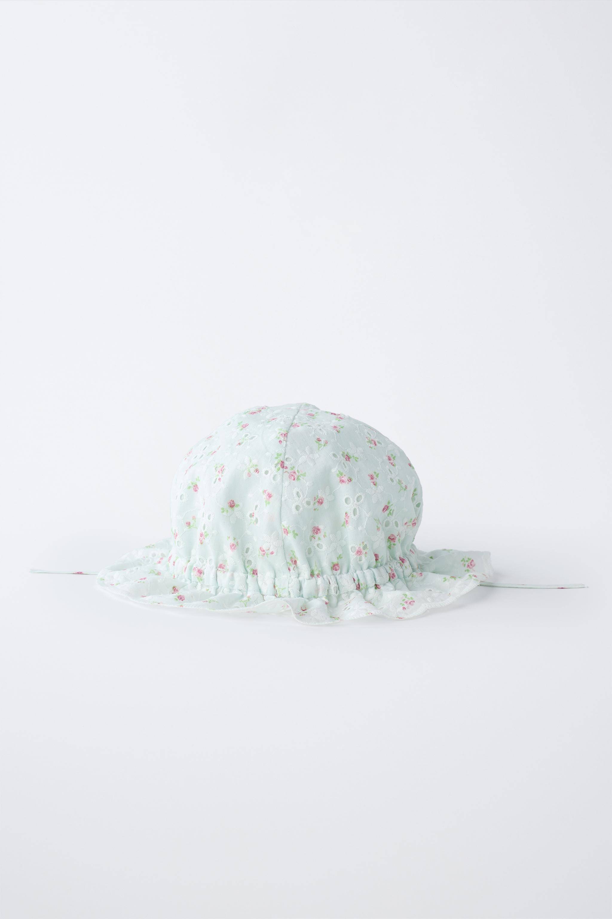 BONNET BRODÉ SUISSE IMPRIMÉ FLEURS