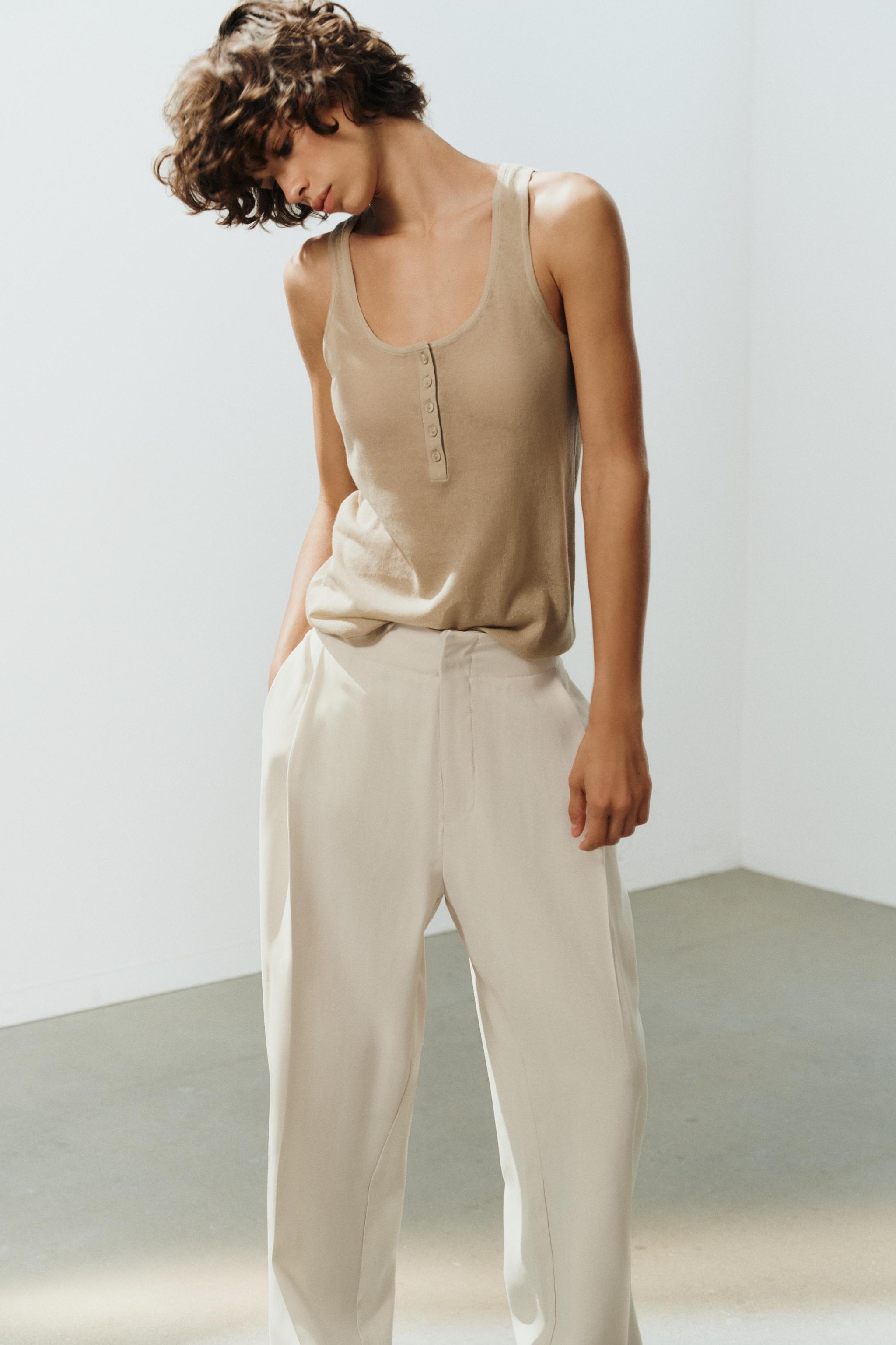 PLEATED FLOWY PANTS