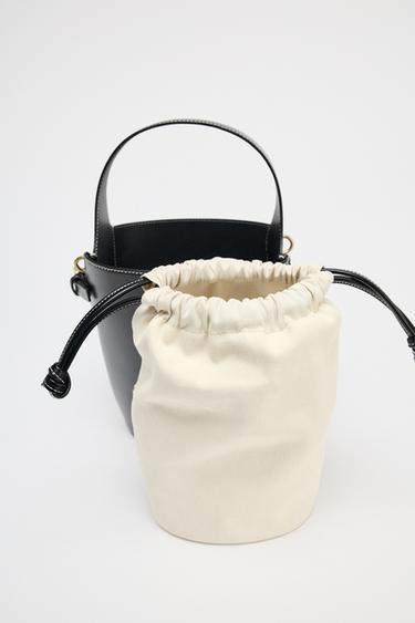 SAC SEAU SURPIQÛRE À FRONCES - Noir de Zara - Image 2