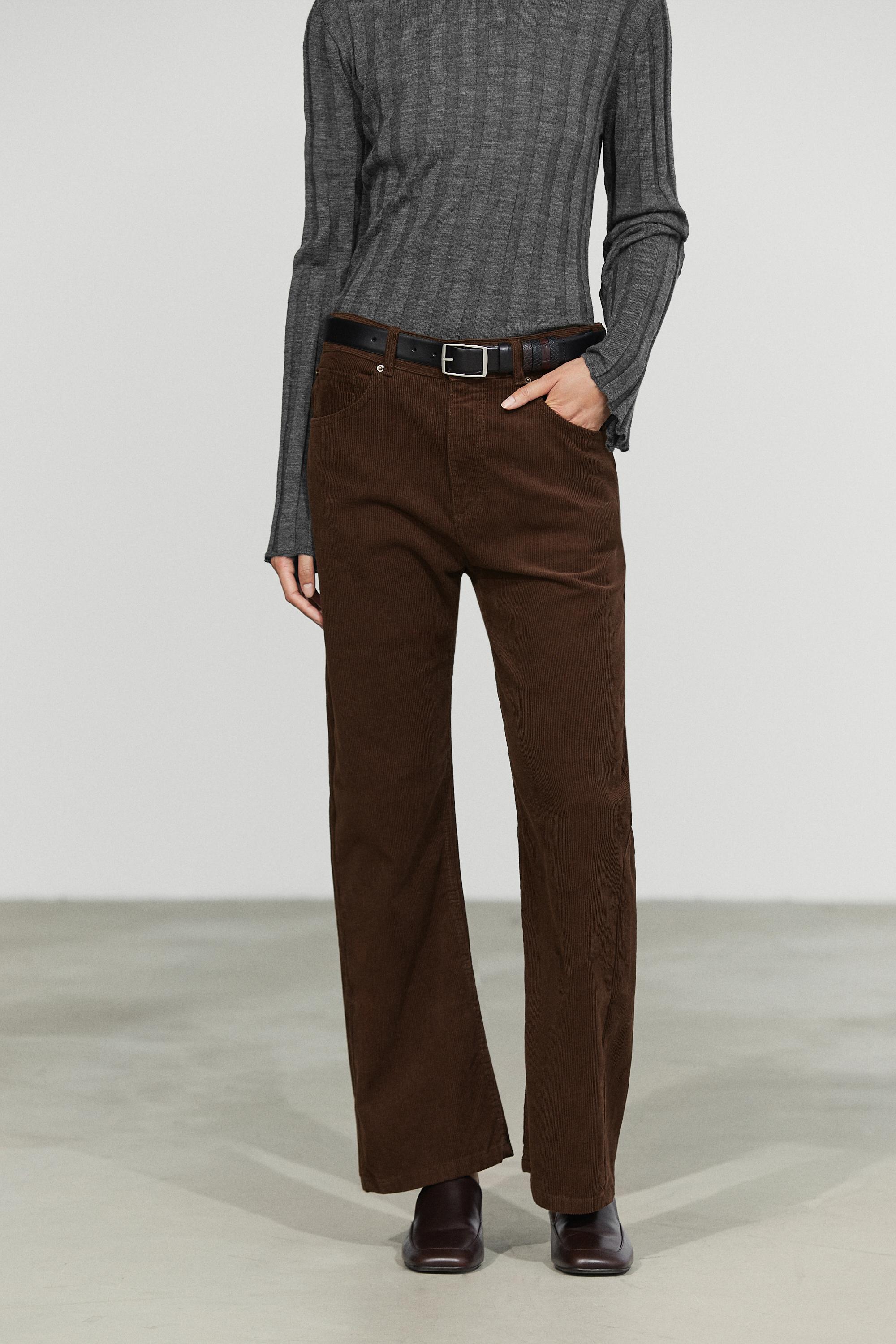 Pantalon flare en velours côtelé fin