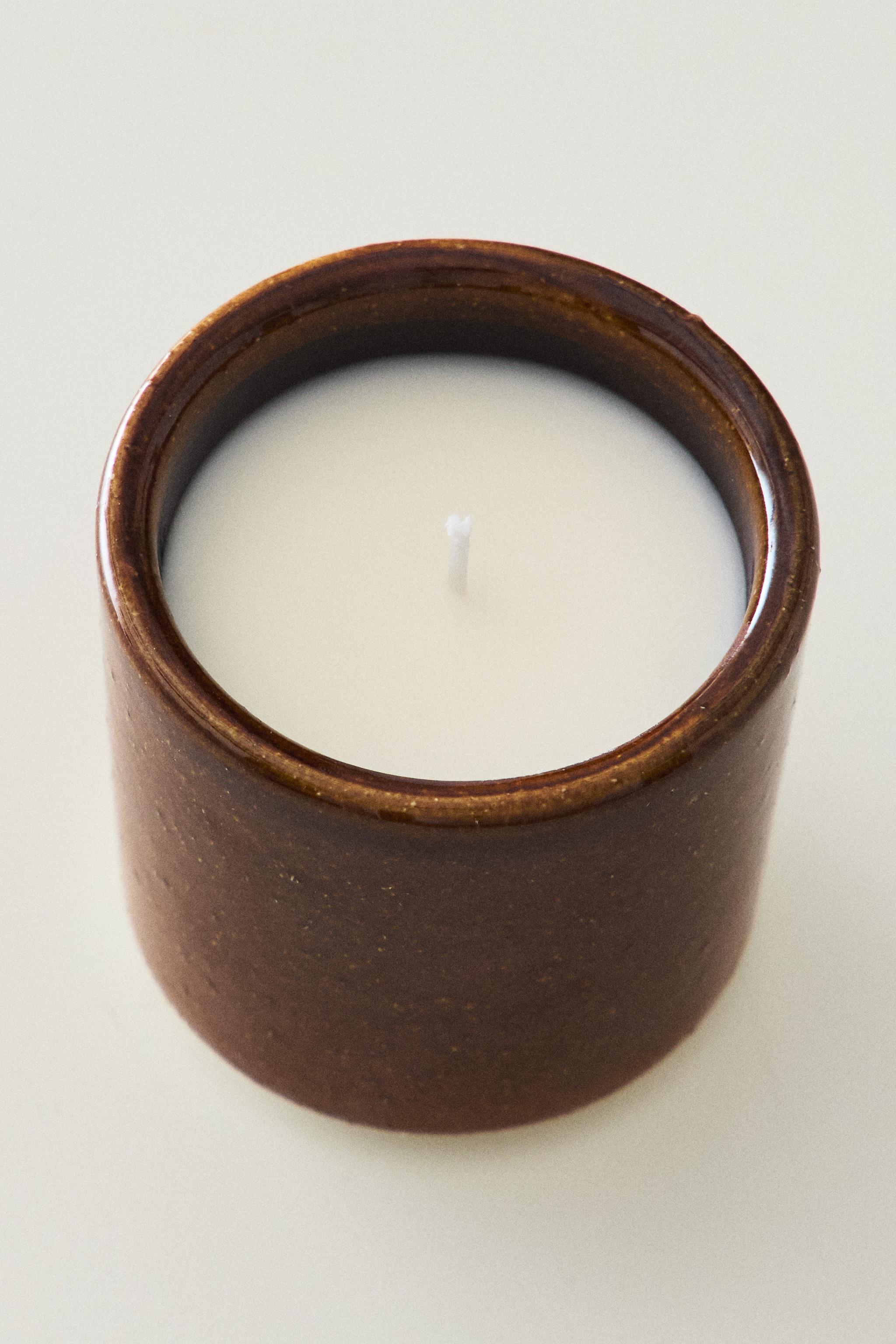 (125 G) CARAMEL LATTE SCENTED CANDLE