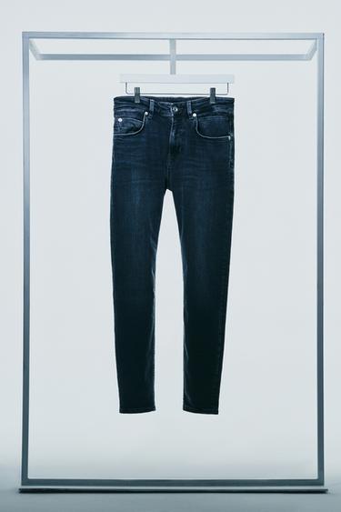 SKINNY-JEANS MIT RISSEN UND FARBSPRITZERN - Mittelblau von Zara