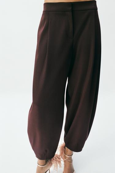 PANTALON CAROTTE SATINÉ - Marron foncé de Zara - Image 1