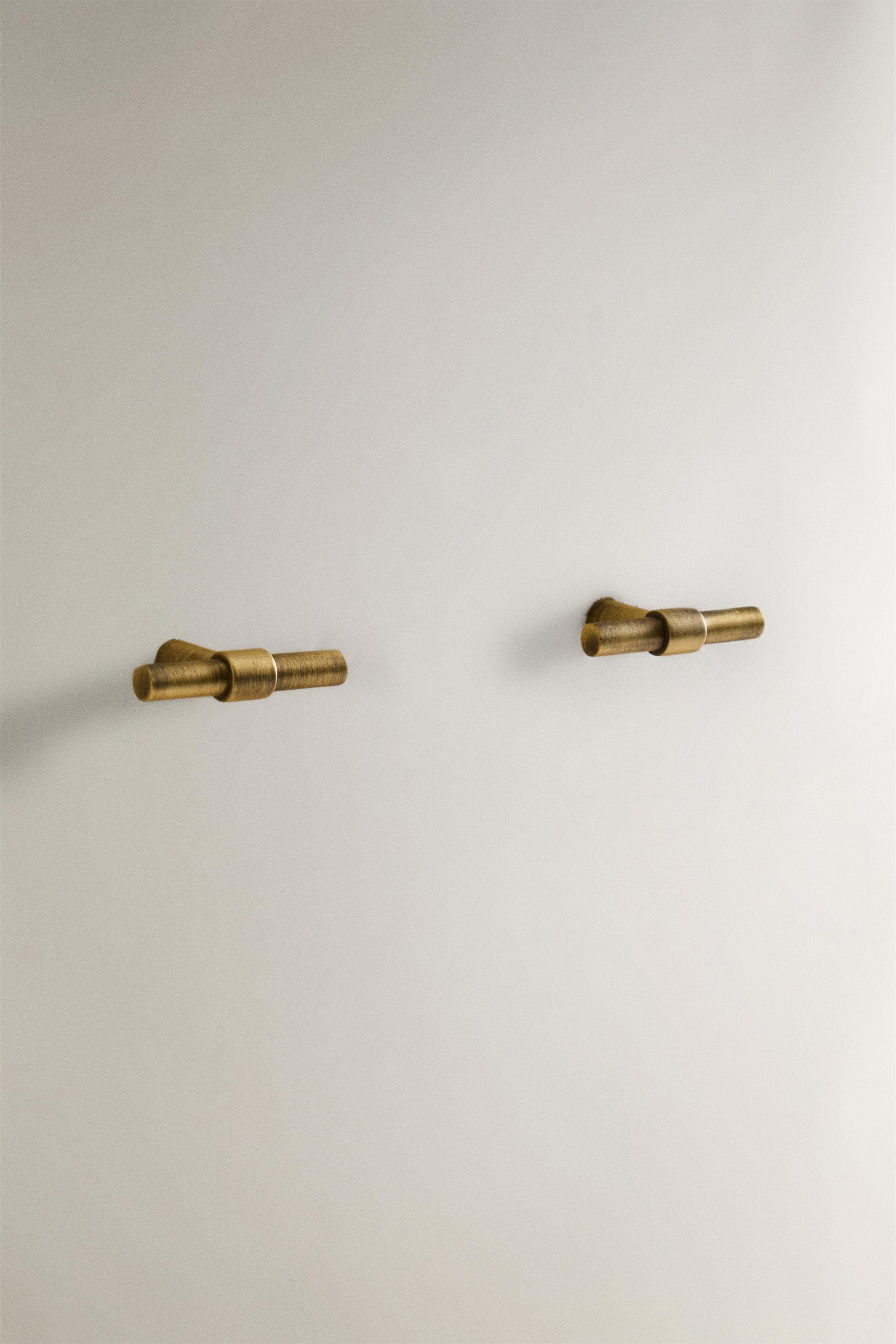 SET OF GOLD METALLIC KNOBS (SET OF 2) — Golden