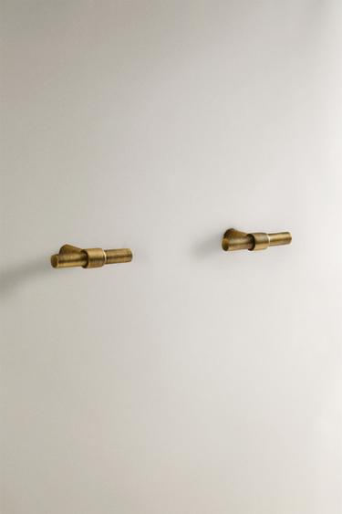 SET OF GOLD METALLIC KNOBS (SET OF 2) — Golden 2