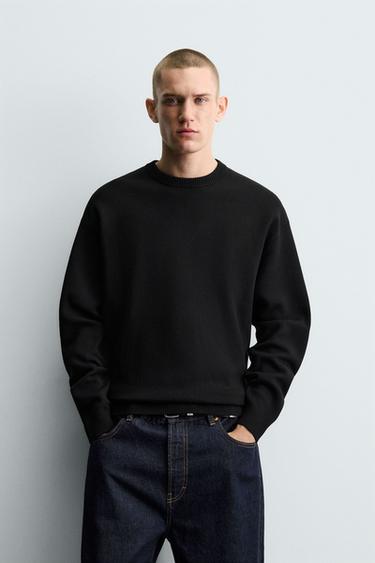 SOFT TEXTURED SWEATER - Black by Zara