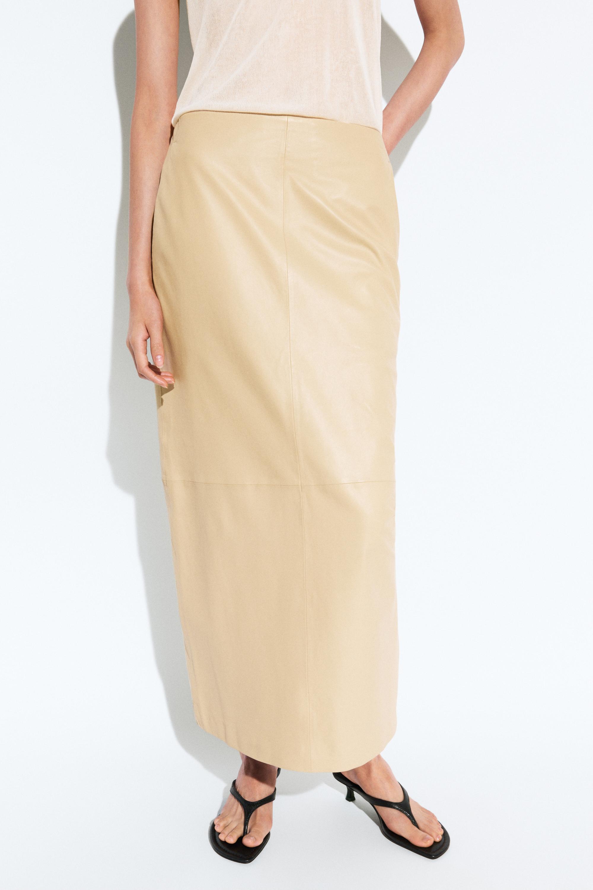 Jupe midi en cuir nappa