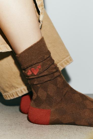 CHAUSSETTES LOSANGES BRODÉES - Toffee de Zara - Image 1
