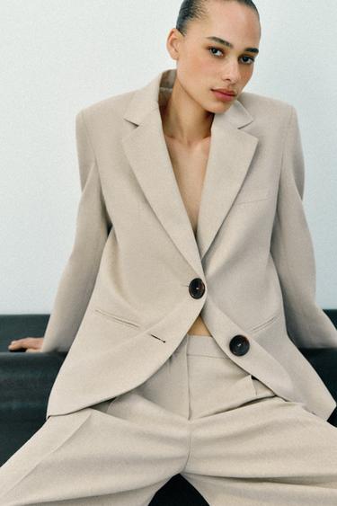 STRAIGHT FIT BLAZER WITH SHOULDER PADS AND TWO BUTTONS - Light beige by Zara