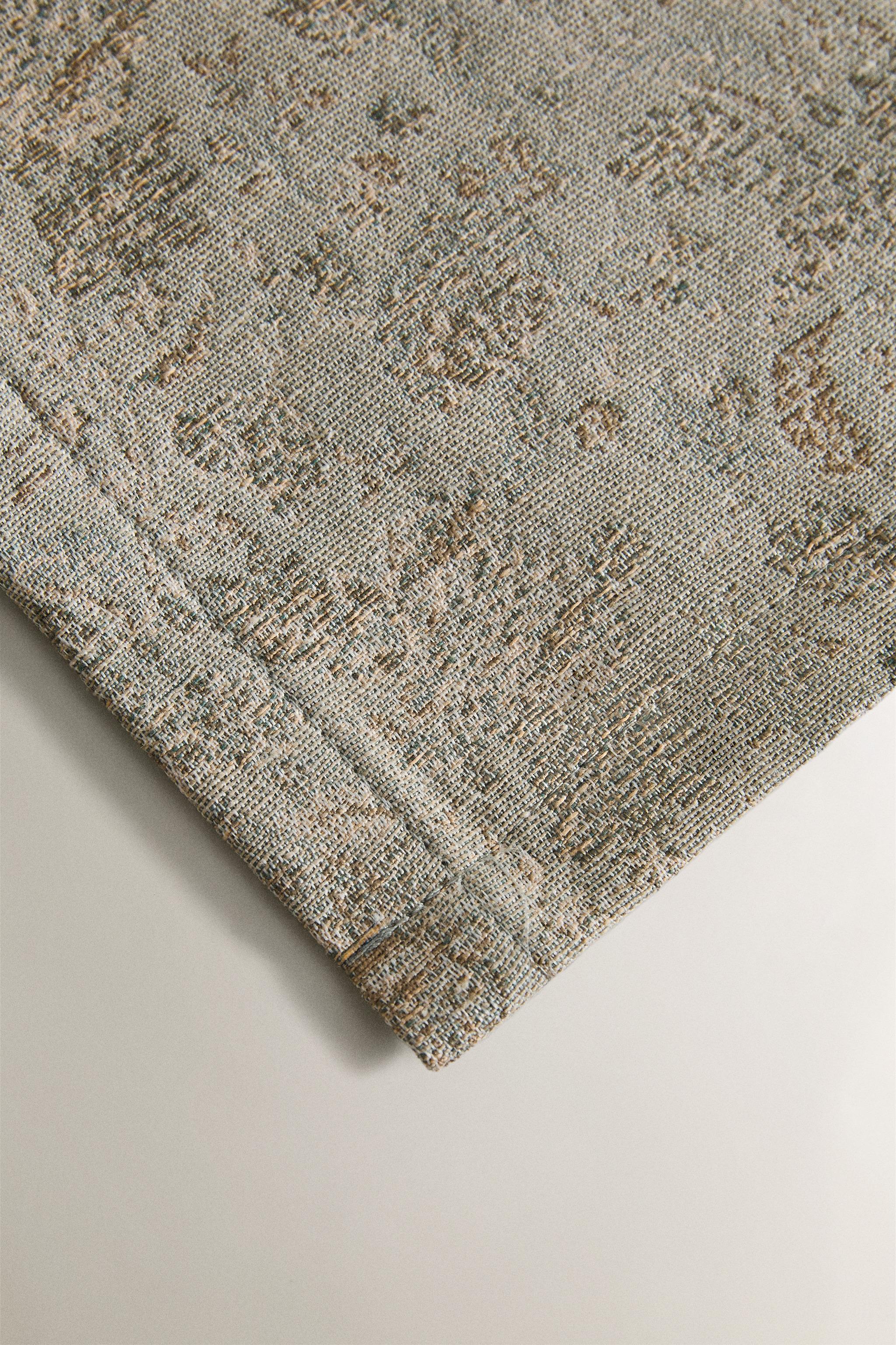 FLORAL JACQUARD PLACEMAT