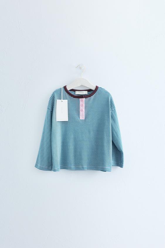 Zaras ZARA TIMELESS - RANDIG T-SHIRT MED FARFARSKRAGE - Grön - Bild 0