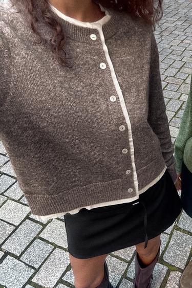 KOMBINERET STRIKJAKKE - mink fra Zara