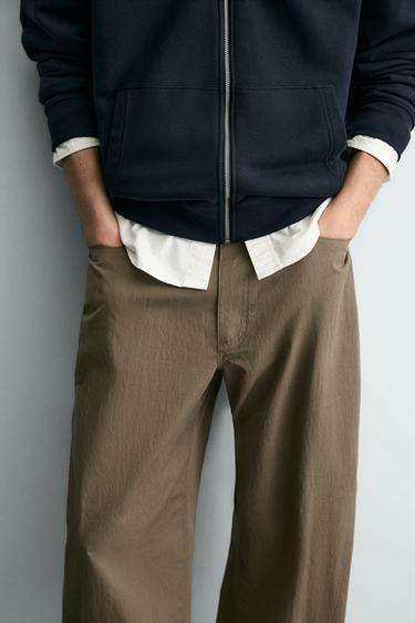PANTALON COUPE CURVED - Kaki de Zara - Image 4