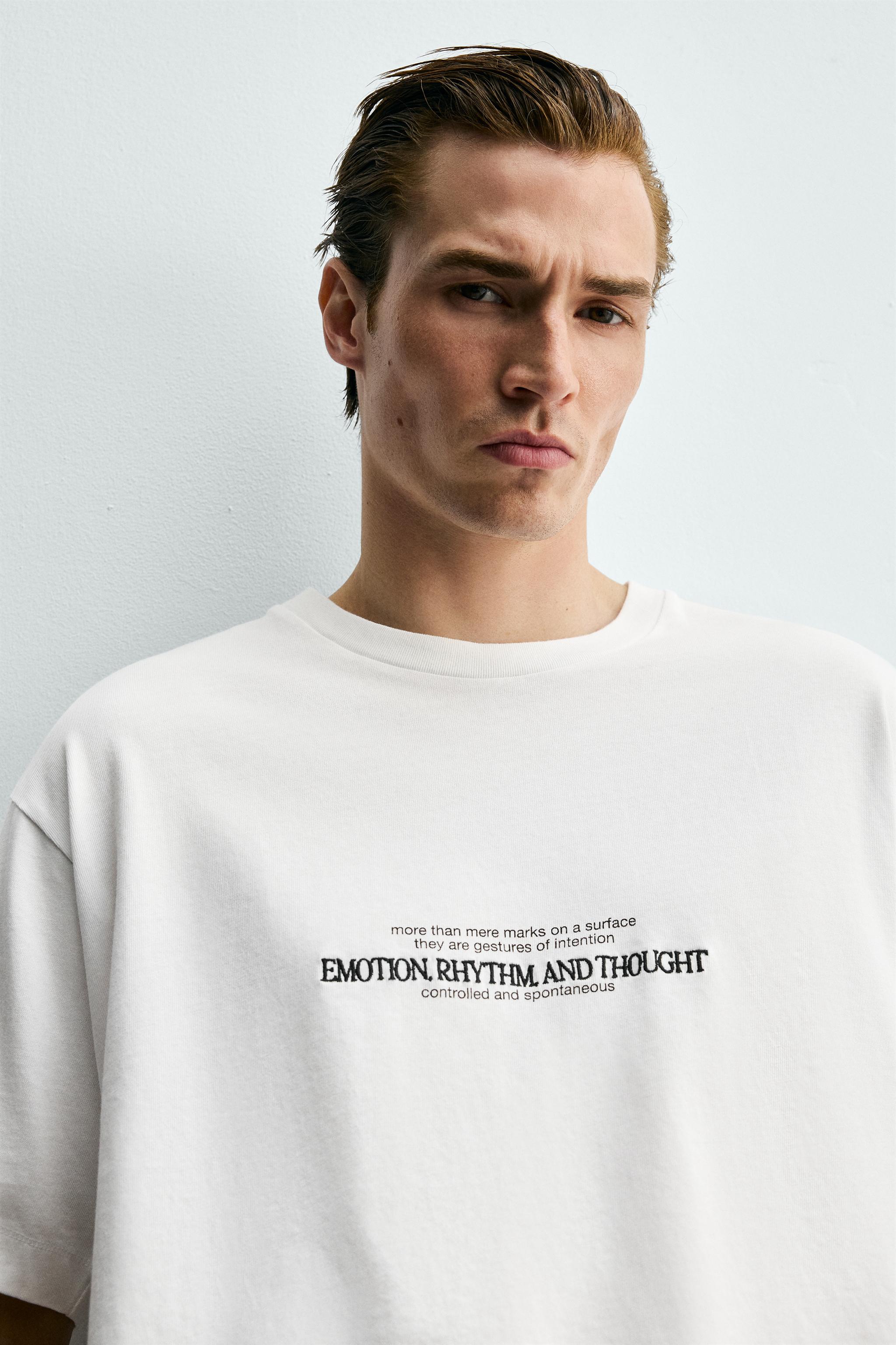 COMBINATION EMBROIDERY BOXY FIT T-SHIRT
