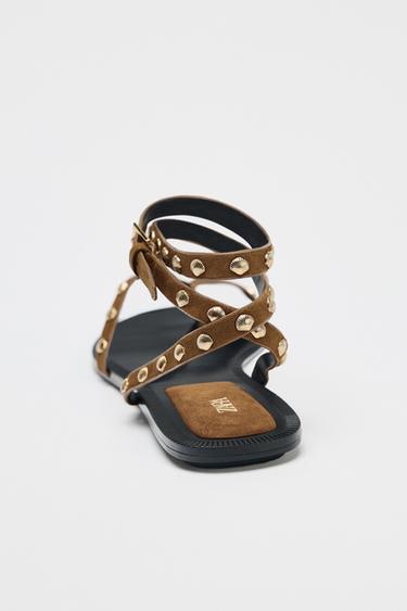 SANDALES À BRIDES ET CLOUS EN CUIR - Marron de Zara - Image 3