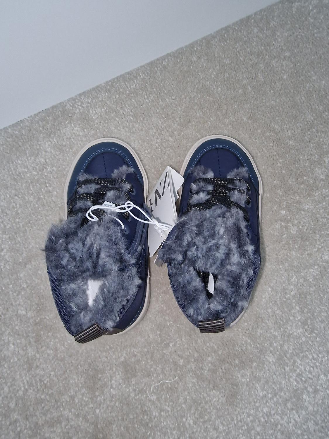 HIGH TOP TODDLERS SHOE - Image 4